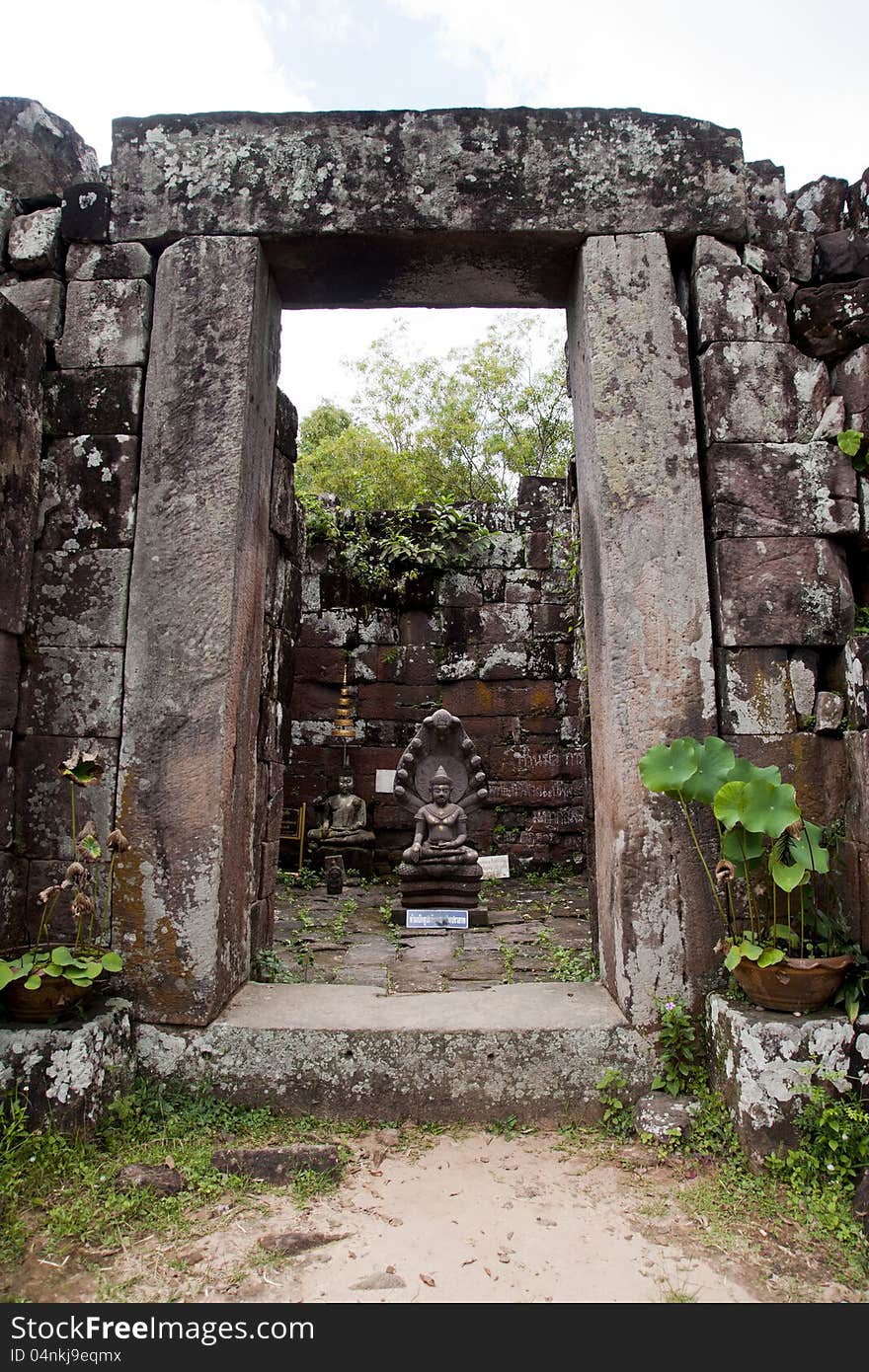 Khmer art  Wat Phra That Phu Phek. Khmer art  Wat Phra That Phu Phek