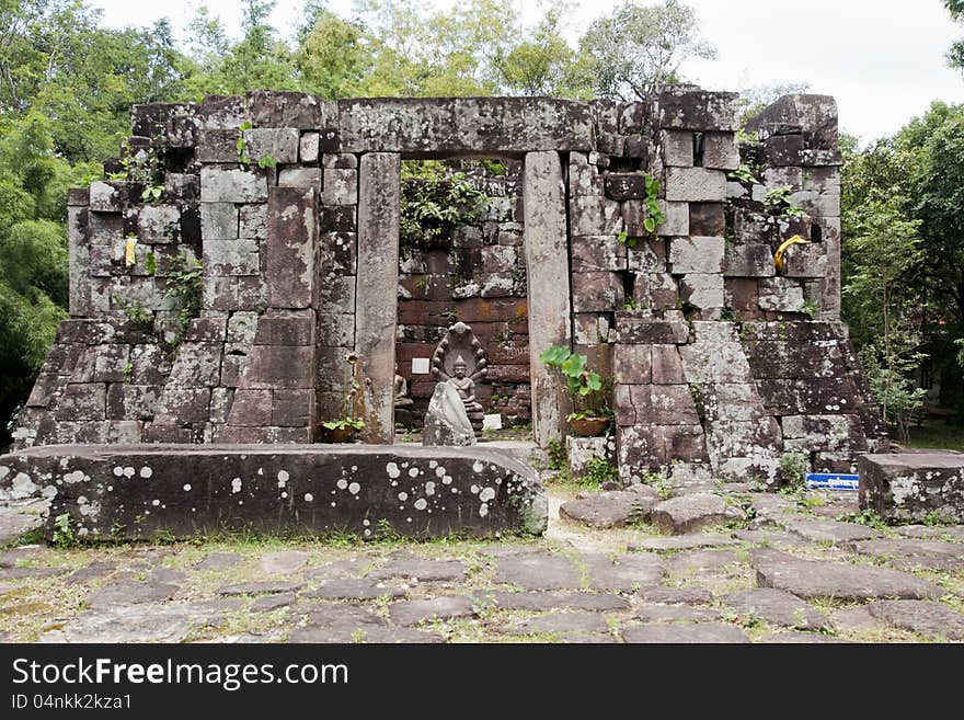 Khmer art  Wat Phra That Phu Phek. Khmer art  Wat Phra That Phu Phek