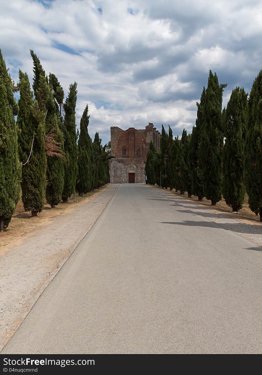 A nice shot of the San Galgano's Abbey in Tuscany. This was taken in Jul. A nice shot of the San Galgano's Abbey in Tuscany. This was taken in Jul