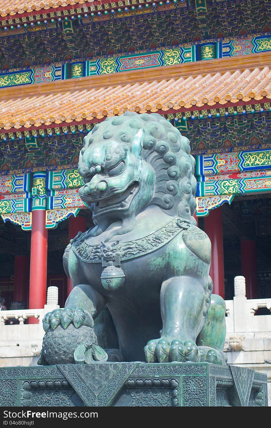 China Forbidden City Lion