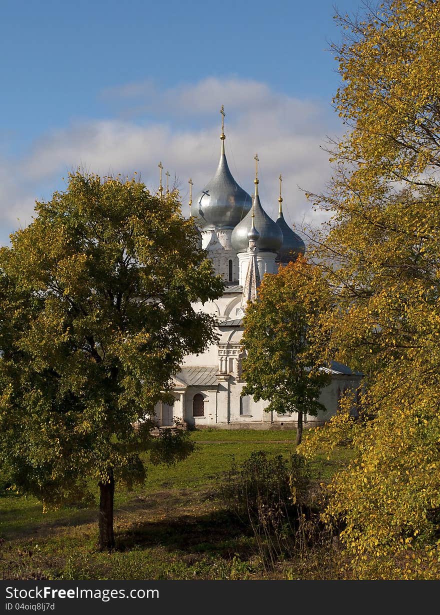 Holy Cross Cathedral (1658), surrounded by trees in Tutaev, Golden Ring of Russia. Holy Cross Cathedral (1658), surrounded by trees in Tutaev, Golden Ring of Russia