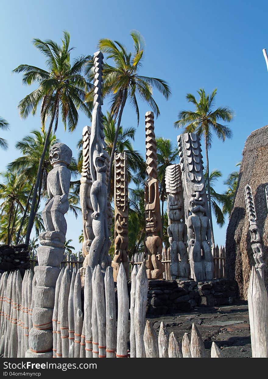 One of the most accessible, interesting, and enchanting cultural sites in the State of Hawaii is the Pu’uhonua o Honaunau National Historical Park. Translated, the “Place of Refuge at Honaunau” is the most complete restoration of an ancient Hawaiian religious sanctuary in Hawaii. One of the most accessible, interesting, and enchanting cultural sites in the State of Hawaii is the Pu’uhonua o Honaunau National Historical Park. Translated, the “Place of Refuge at Honaunau” is the most complete restoration of an ancient Hawaiian religious sanctuary in Hawaii