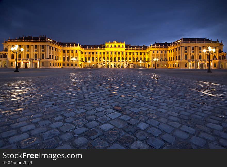 Schonbrunn Palace in Vienna, Austria by night