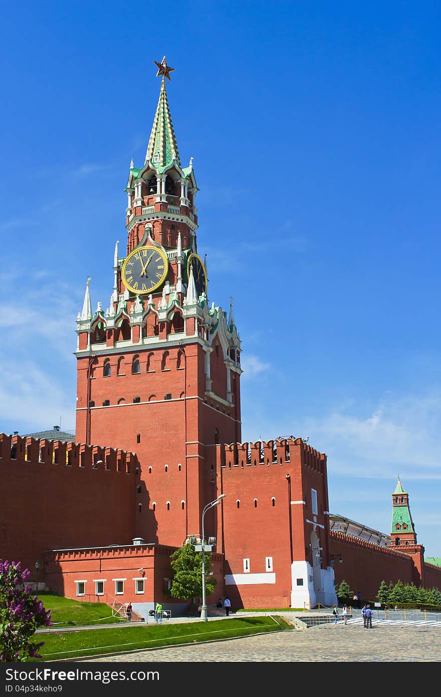 One of the 20 towers of the Moscow Kremlin, facing the Red Square. One of the 20 towers of the Moscow Kremlin, facing the Red Square