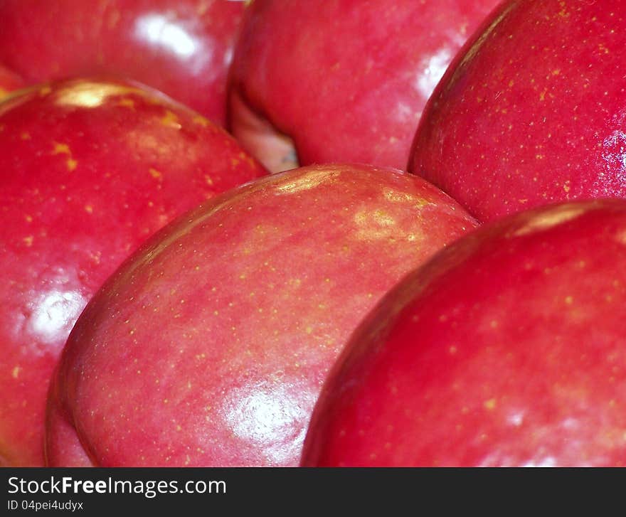 Red apples at farmers market