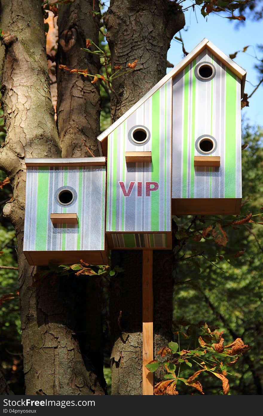 Respectable birdhouse