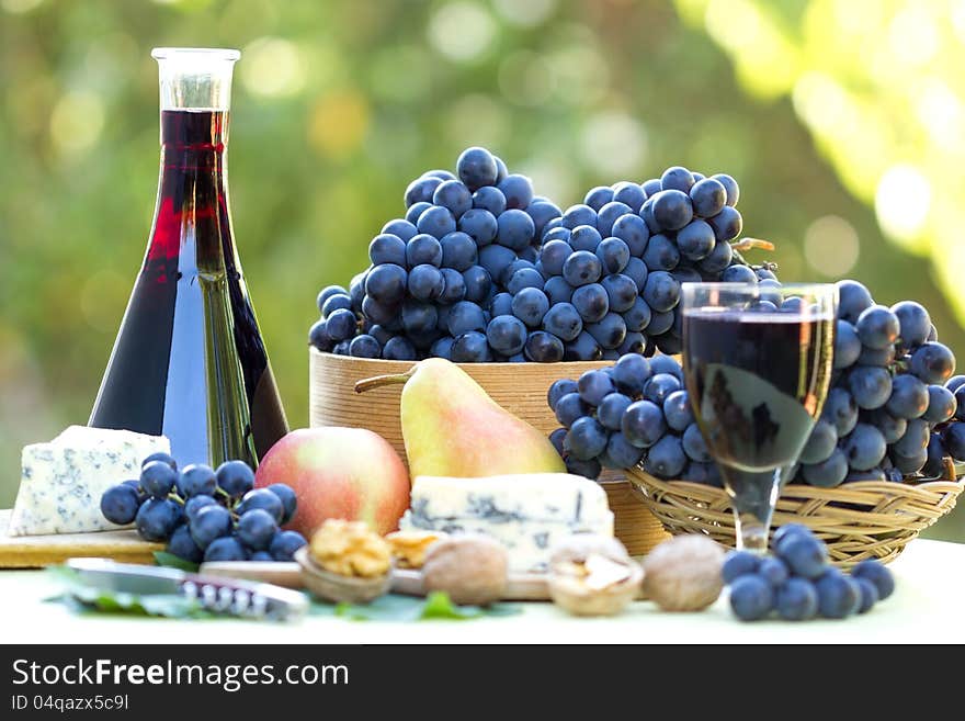 Red Wine And Red Grapes