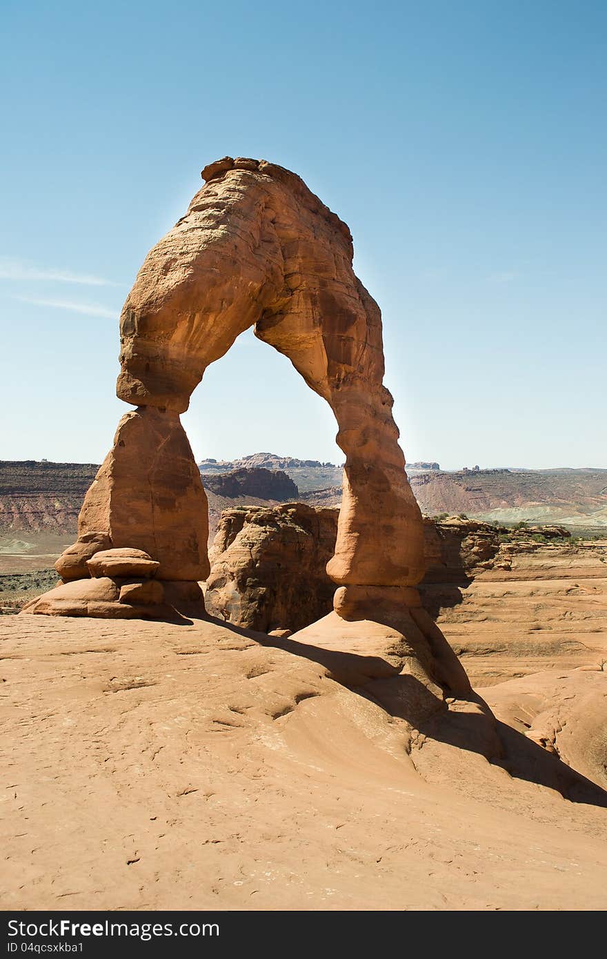 Arches national parck,utah,USA-august 9,2012:view of the delicate arch. Arches national parck,utah,USA-august 9,2012:view of the delicate arch