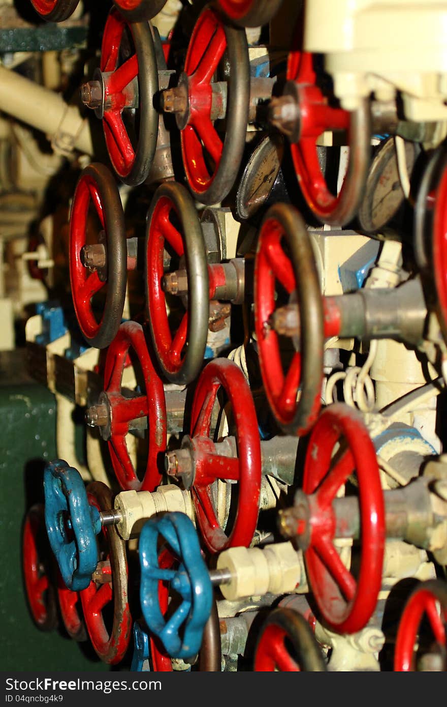 Scorpion Submarine Control Wheels