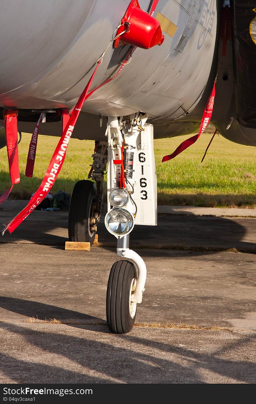 Landing gear - front wheel of military airplane