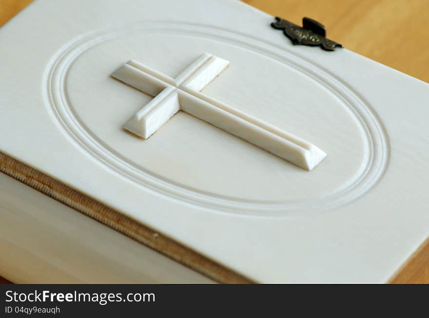 Antique Book of Common Prayer in ivory with cross and lock. Antique Book of Common Prayer in ivory with cross and lock
