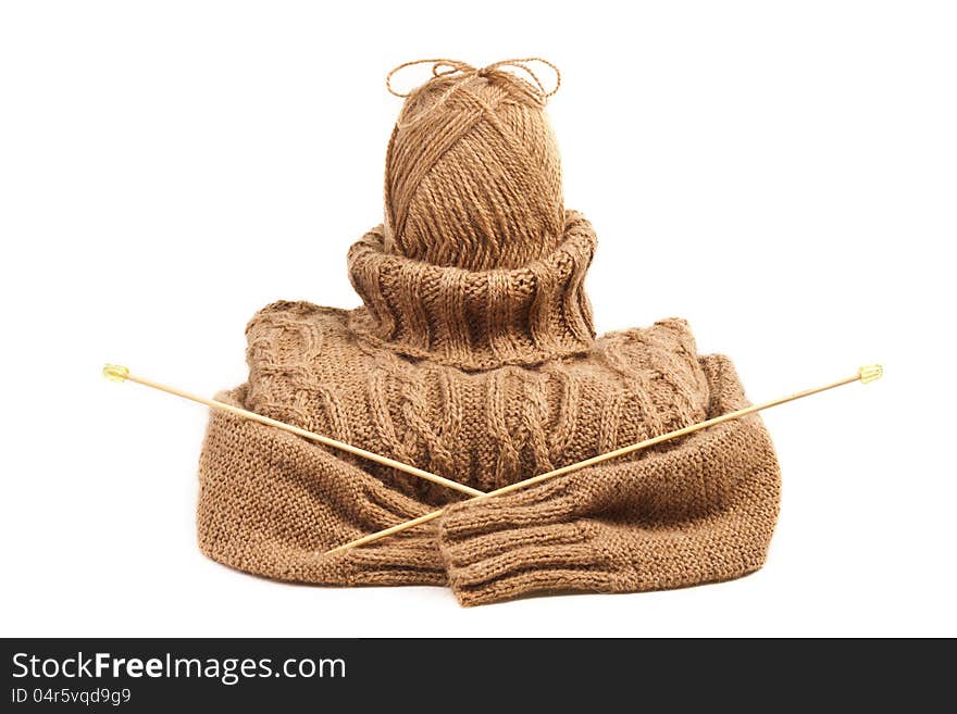 The warm sweater of handwork is combined in the form of a doll. The warm sweater of handwork is combined in the form of a doll.