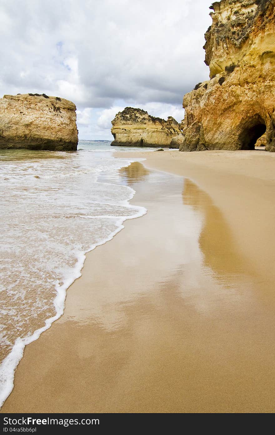 Wonderful view of a beautiful beach in the Prainha area, in the Algarve, Portugal. Wonderful view of a beautiful beach in the Prainha area, in the Algarve, Portugal.