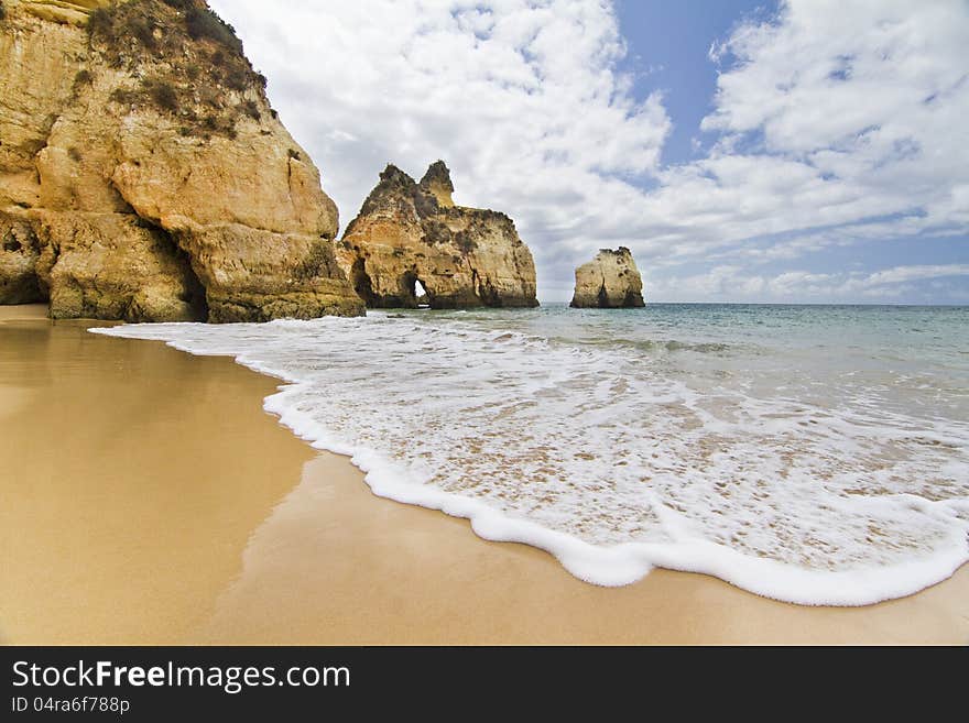 Wonderful view of a beautiful beach in the Prainha area, in the Algarve, Portugal. Wonderful view of a beautiful beach in the Prainha area, in the Algarve, Portugal.