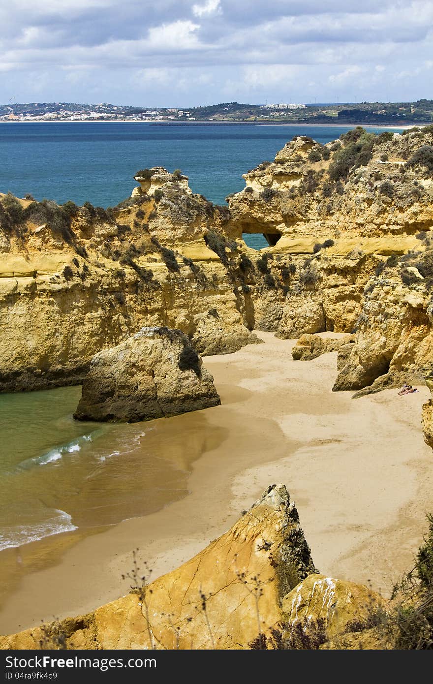 Wonderful view of a beautiful beach in the Prainha area, in the Algarve, Portugal. Wonderful view of a beautiful beach in the Prainha area, in the Algarve, Portugal.