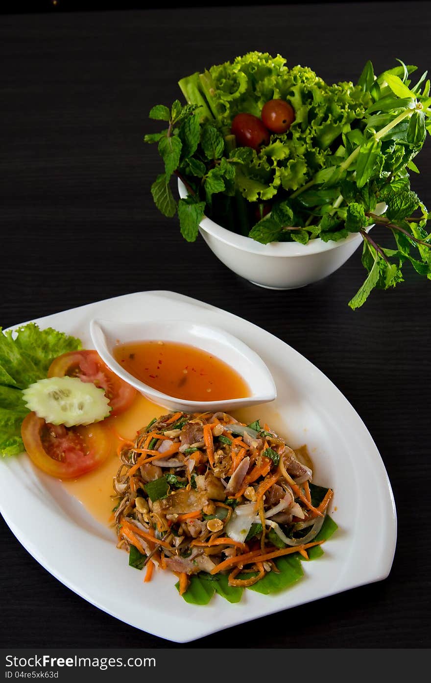 Vietnamese spicy banana blossom salad