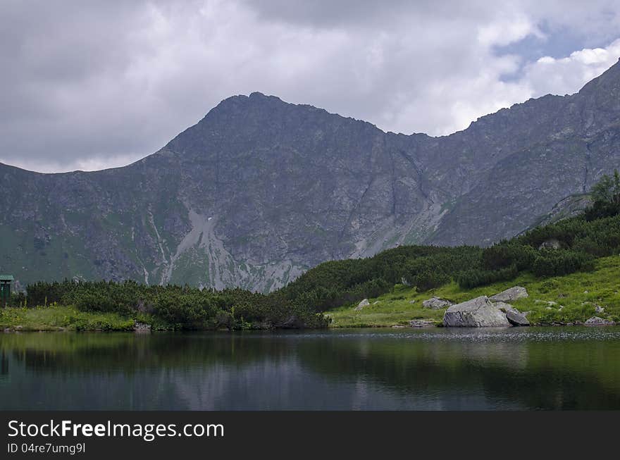 The tarn under high peaks