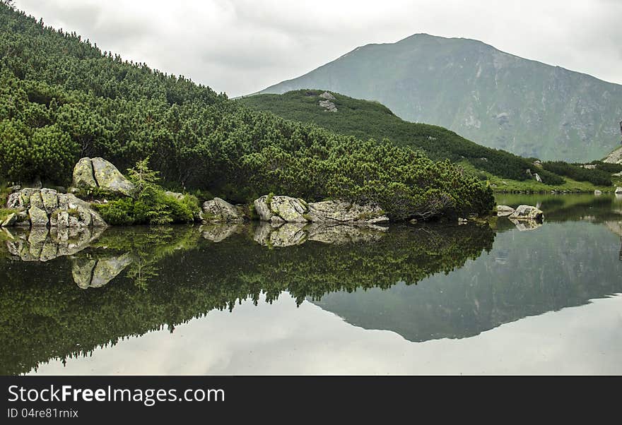 The tarn under high peaks