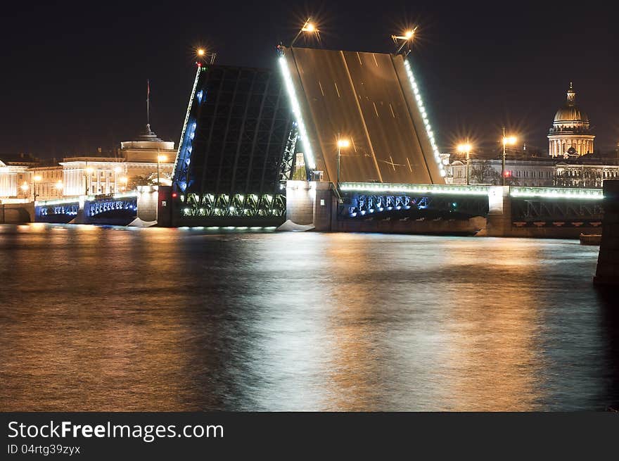 Drawn Dvortsovy Bridge in the city of St. Petersburg. Drawn Dvortsovy Bridge in the city of St. Petersburg