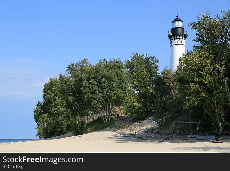 Lake shore lighthouse