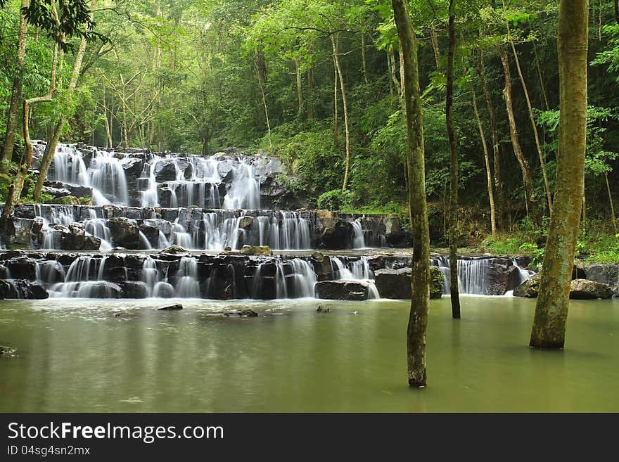 Sam Lan Waterfall