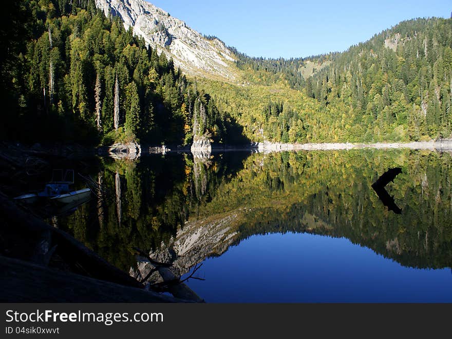 Reflection of mountains and forests