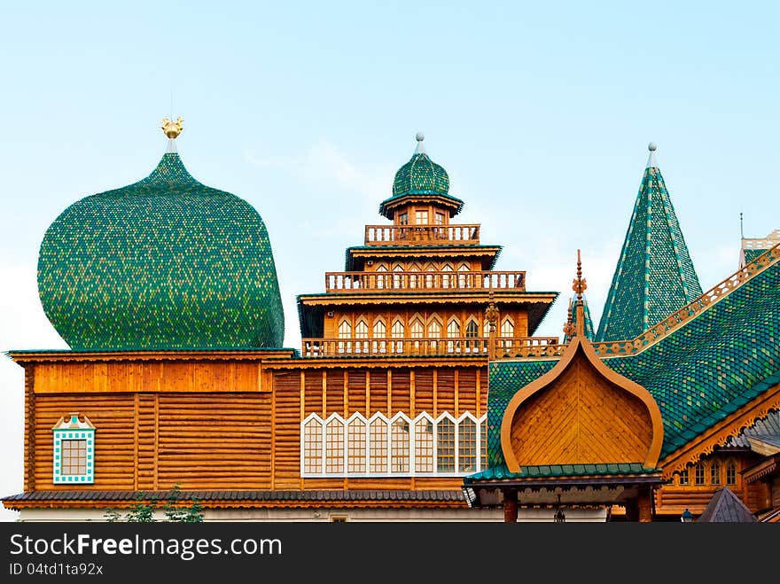 Domes, poppy-heads and cupolas of the wooden palace in Kolomenskoye, Moscow, Russia. Domes, poppy-heads and cupolas of the wooden palace in Kolomenskoye, Moscow, Russia