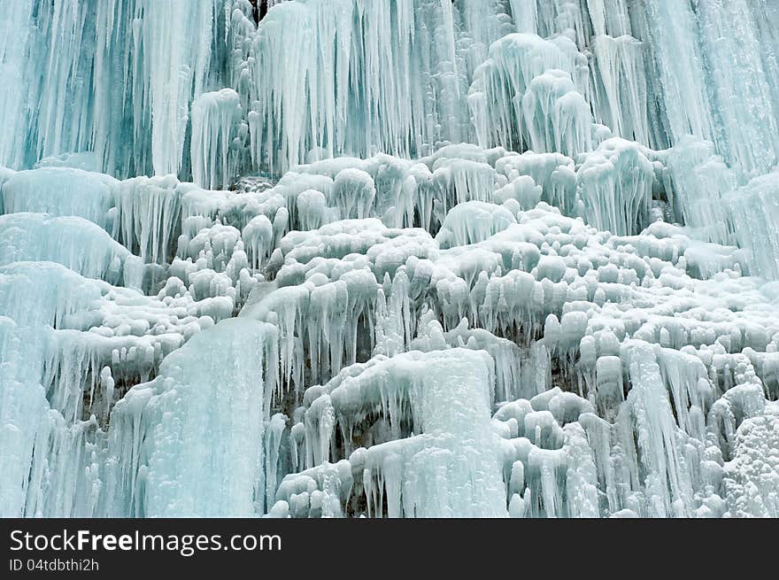 Amazing formation of frozen water. Amazing formation of frozen water.