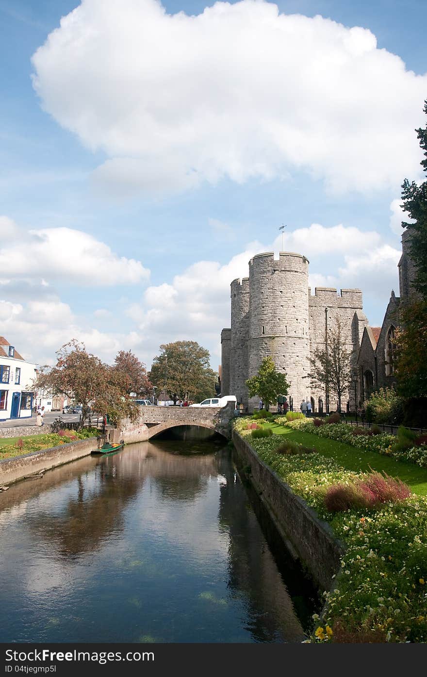 Historical Canterbury By The River