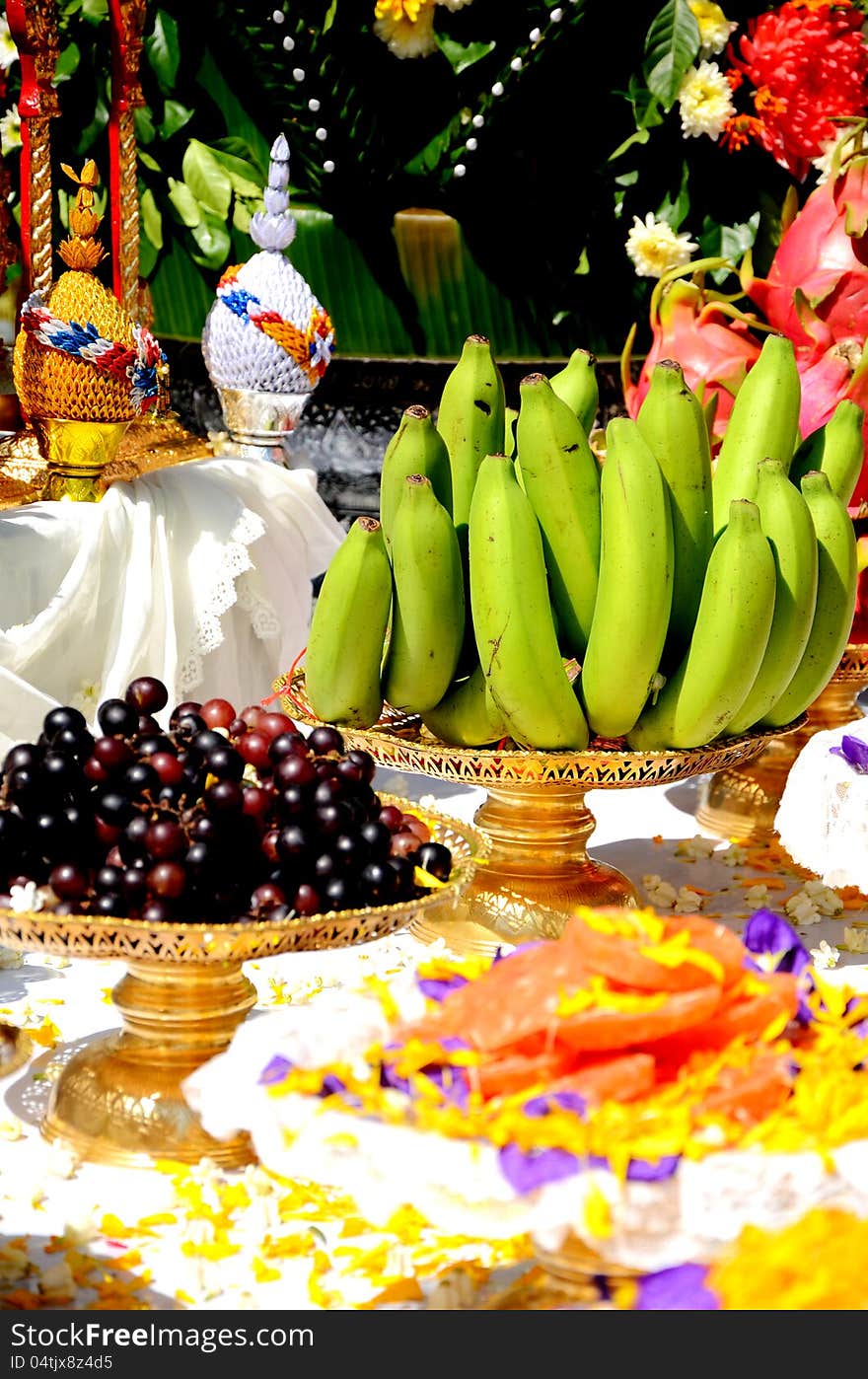 Banana, grapes, and Thai dessert in beautiful displayed.