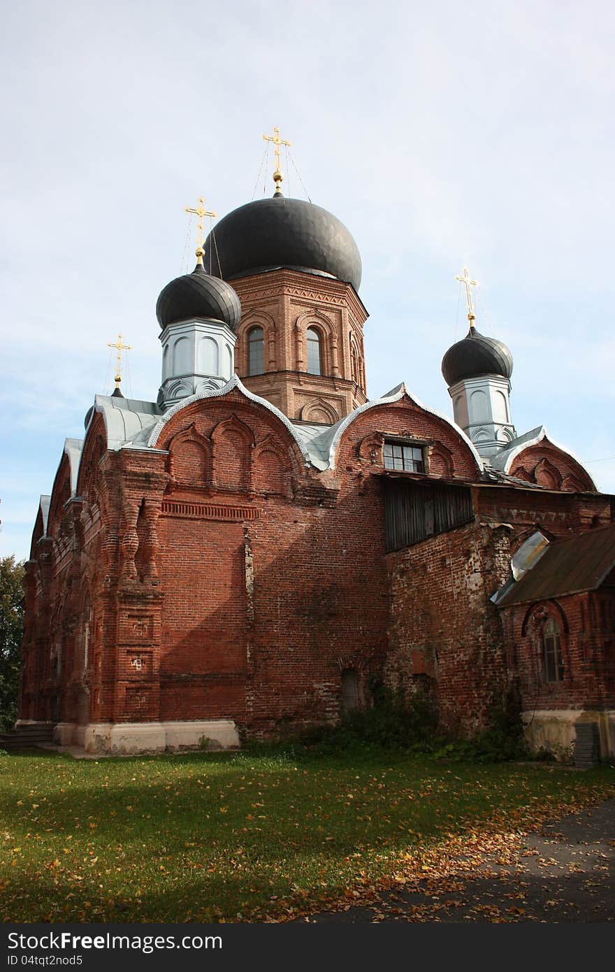 Russia, Vladimir region, Pokrov. Vvedensky island hermitage (monastery). Vvedensky Cathedral. Russia, Vladimir region, Pokrov. Vvedensky island hermitage (monastery). Vvedensky Cathedral.