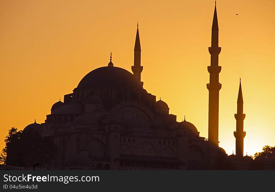 Suleymaniye mosque at dawn