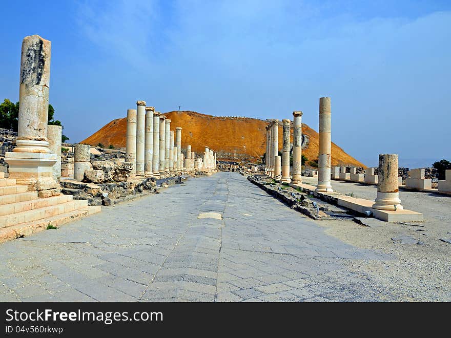 Colonnaded street