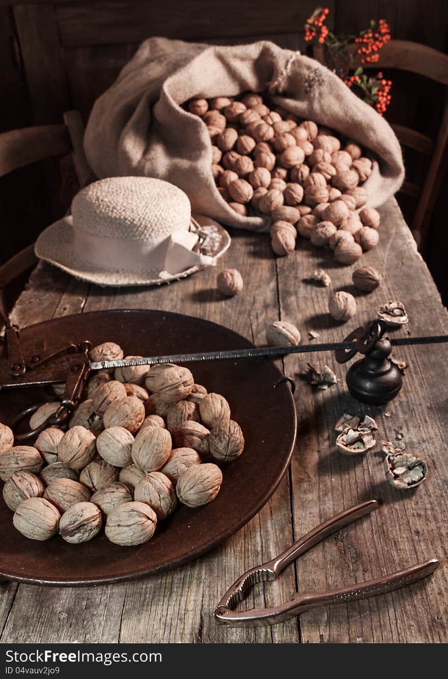 Still life with walnuts