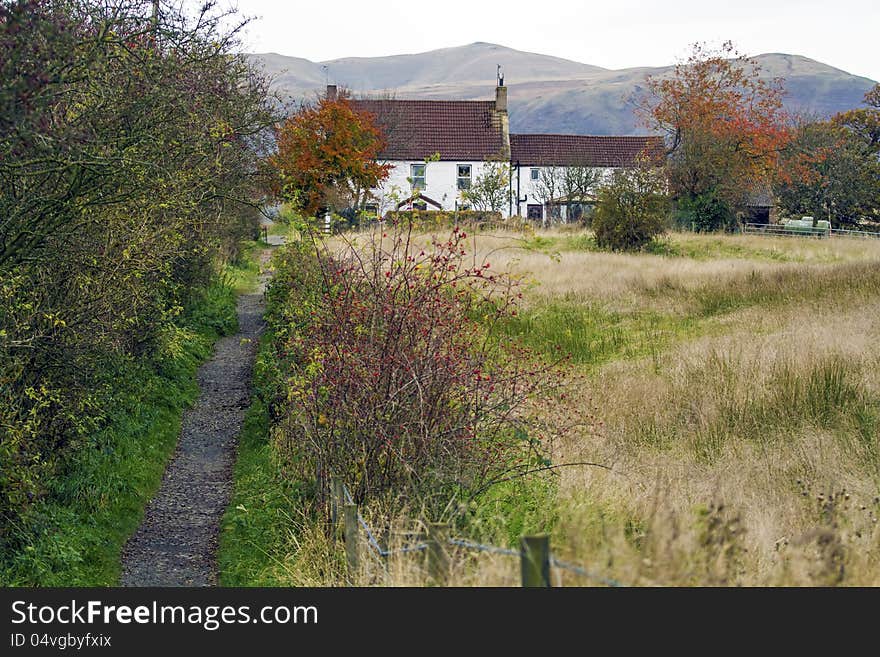 Farm house at Gartmoren Dam in Scotland. Farm house at Gartmoren Dam in Scotland