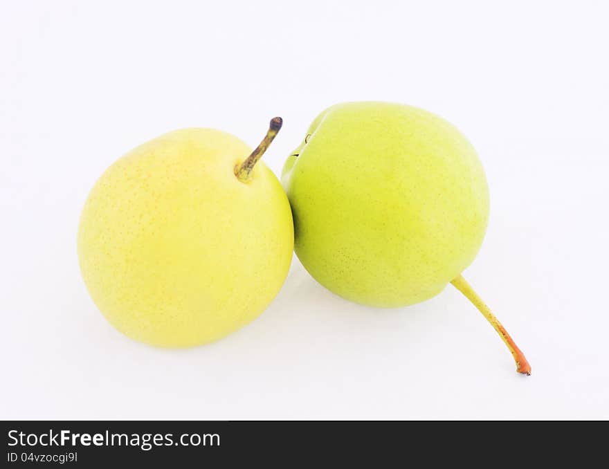 Pear isolated on a white background with a clipping path.

Isolation is on a transparent layer in the PNG format.