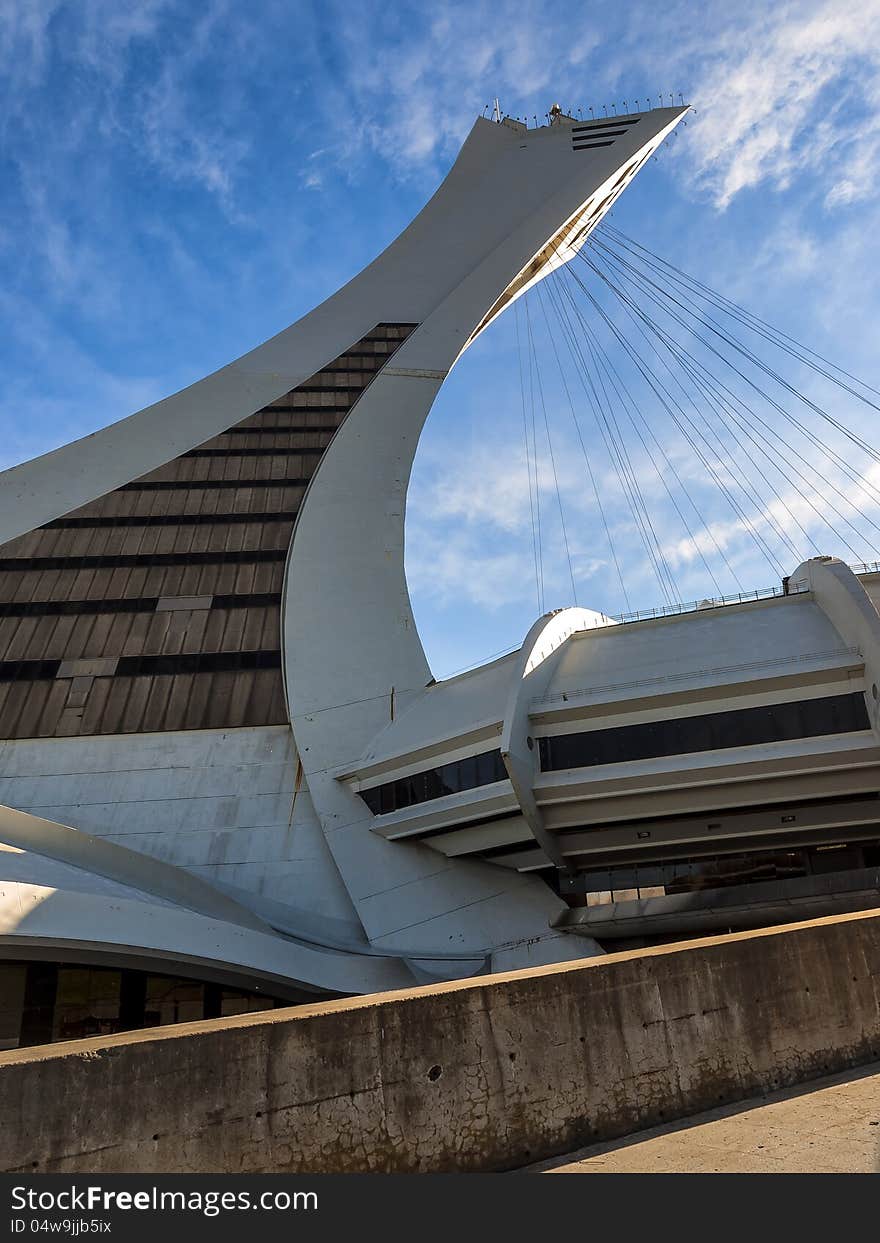 Olympic Stadium &x28;Montreal&x29;