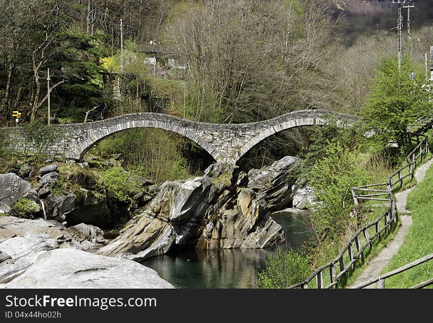 Ponte dei Salti