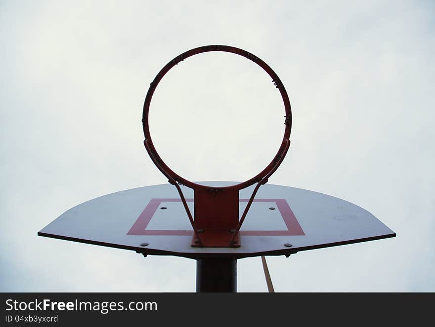 Basketball backboard from below