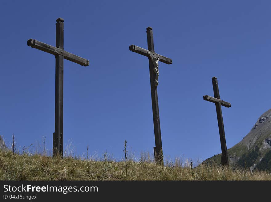 On a hill in the French Ubaye there are three crosses