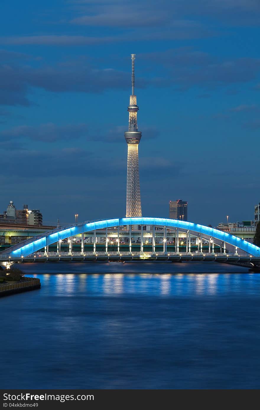 Tokyo sky tree is the world's tallest free-standing broadcasting tower ,it was finally decided on 634m