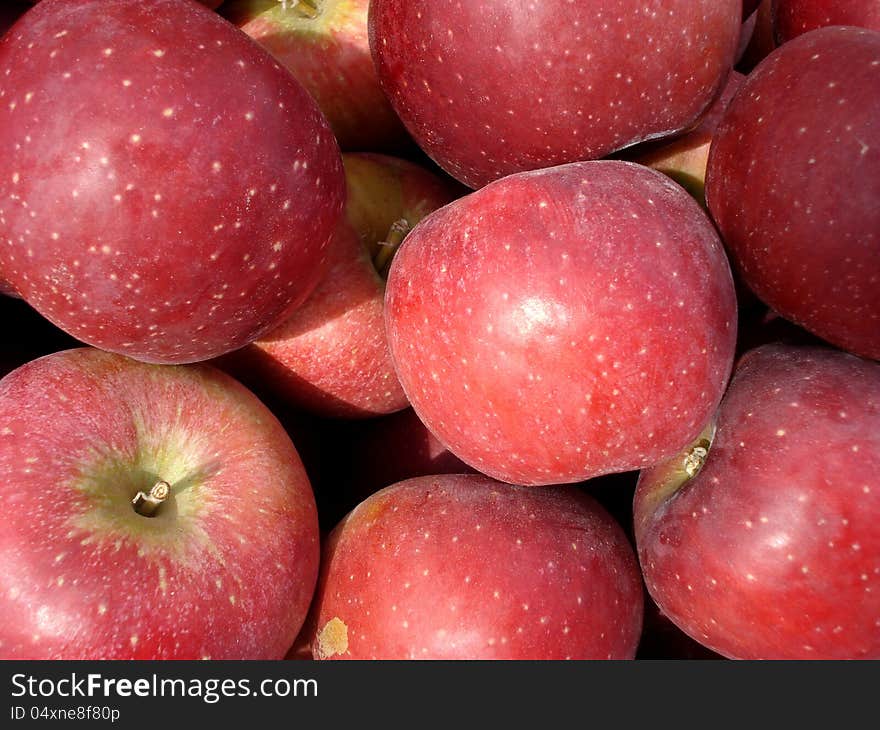 Red apples at the marketplace