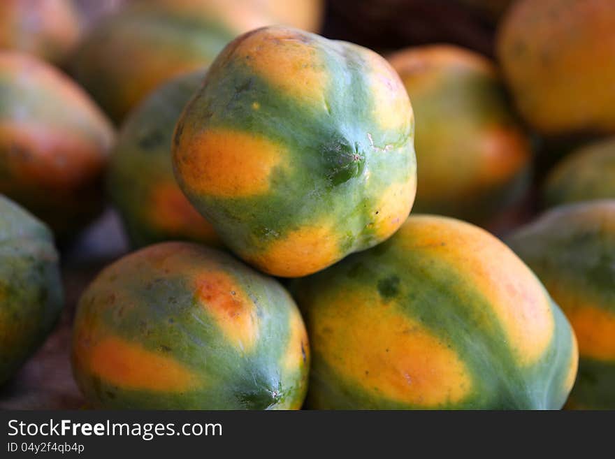 Many papaya fruits for sale in the market