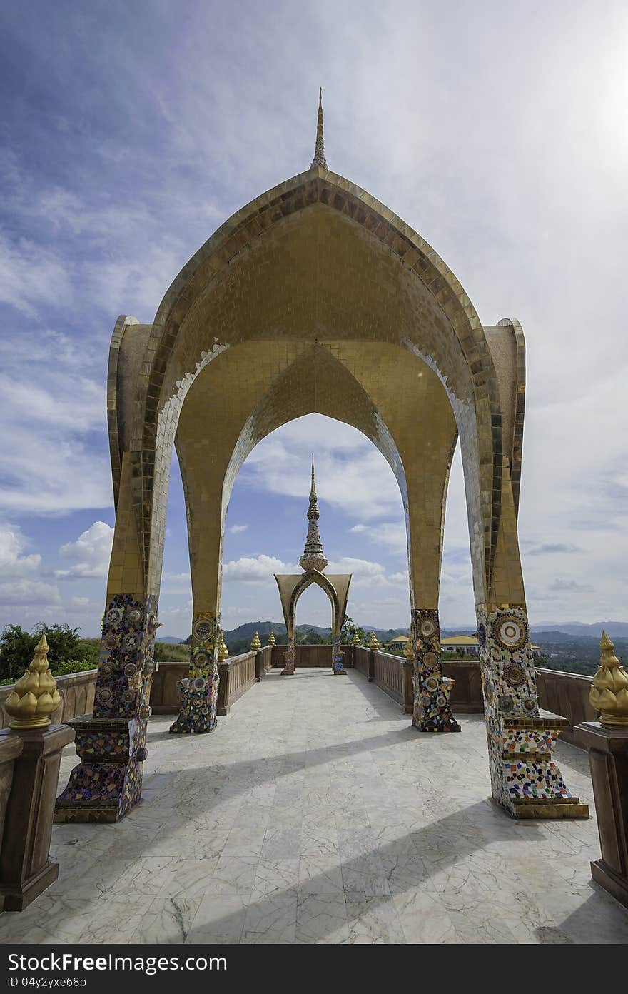 3 archs in the temple. 3 archs in the temple.