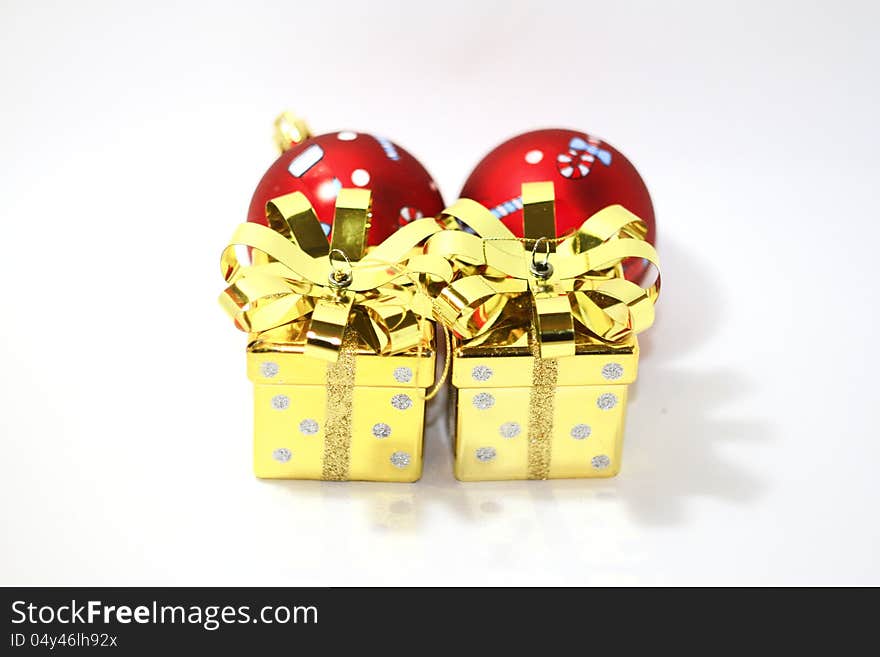 Two small gift boxes for the christmas tree.