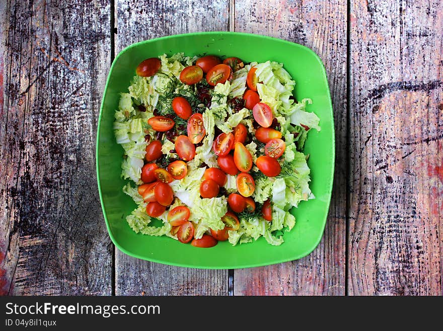 Salad with tomatoes