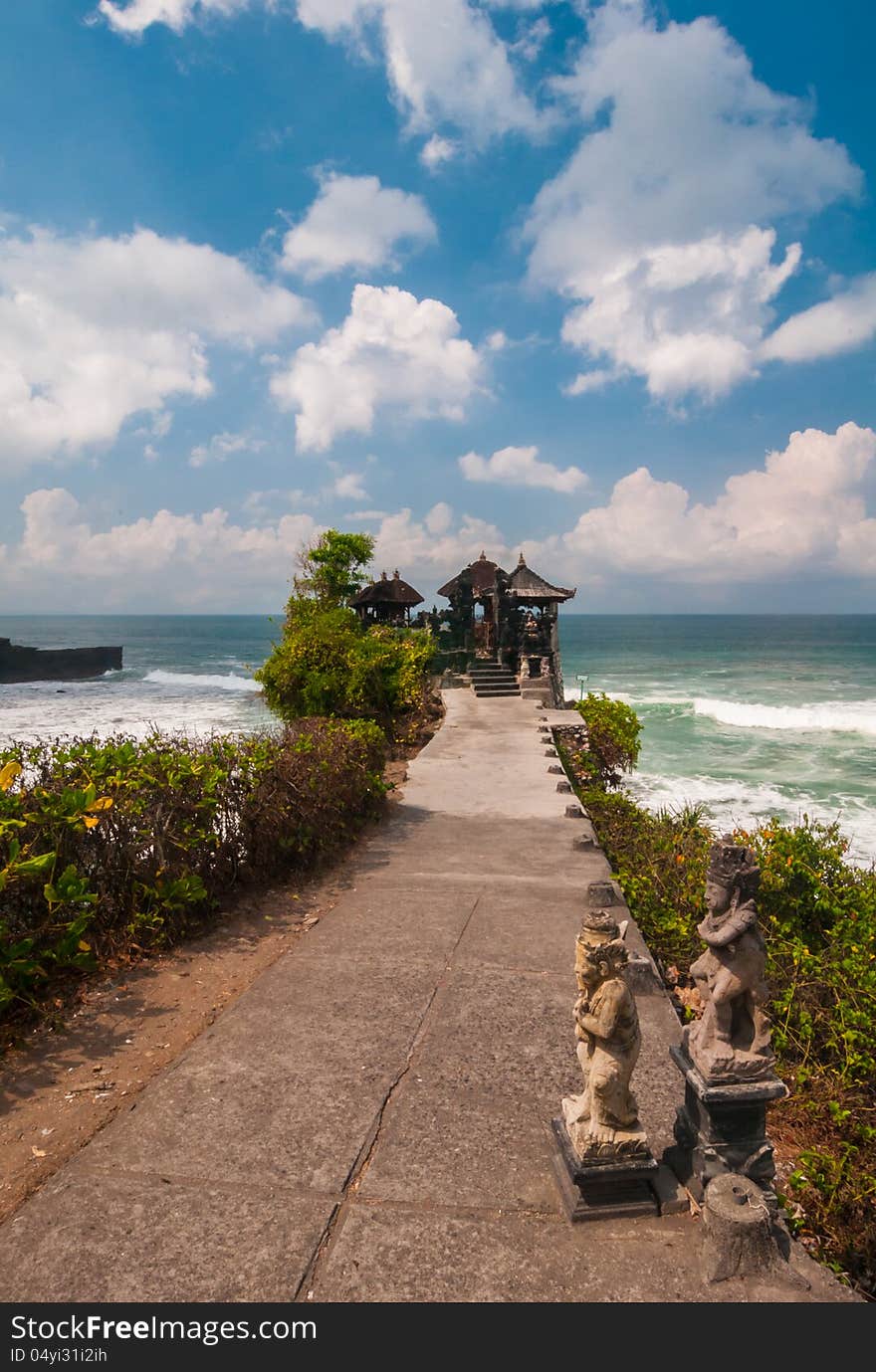 Pura Batu Bolong, Tanah Lot complex