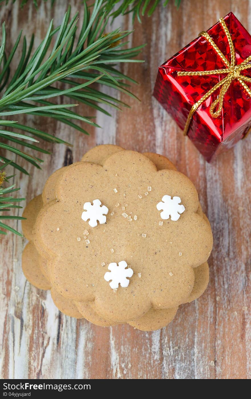 Gingerbread, branch of spruce, gift box