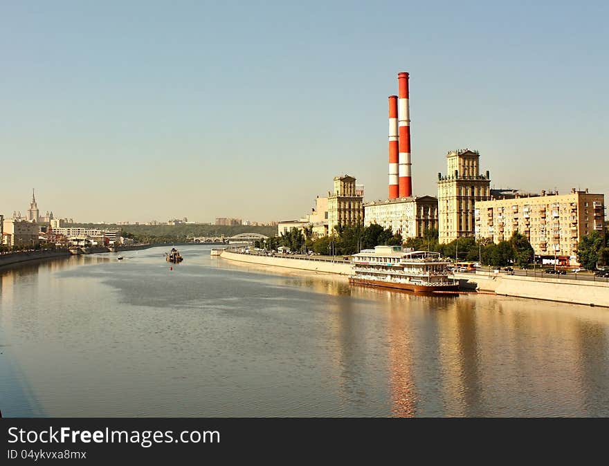 View on Berezhkovskaya Embankment from the footbridge. View on Berezhkovskaya Embankment from the footbridge