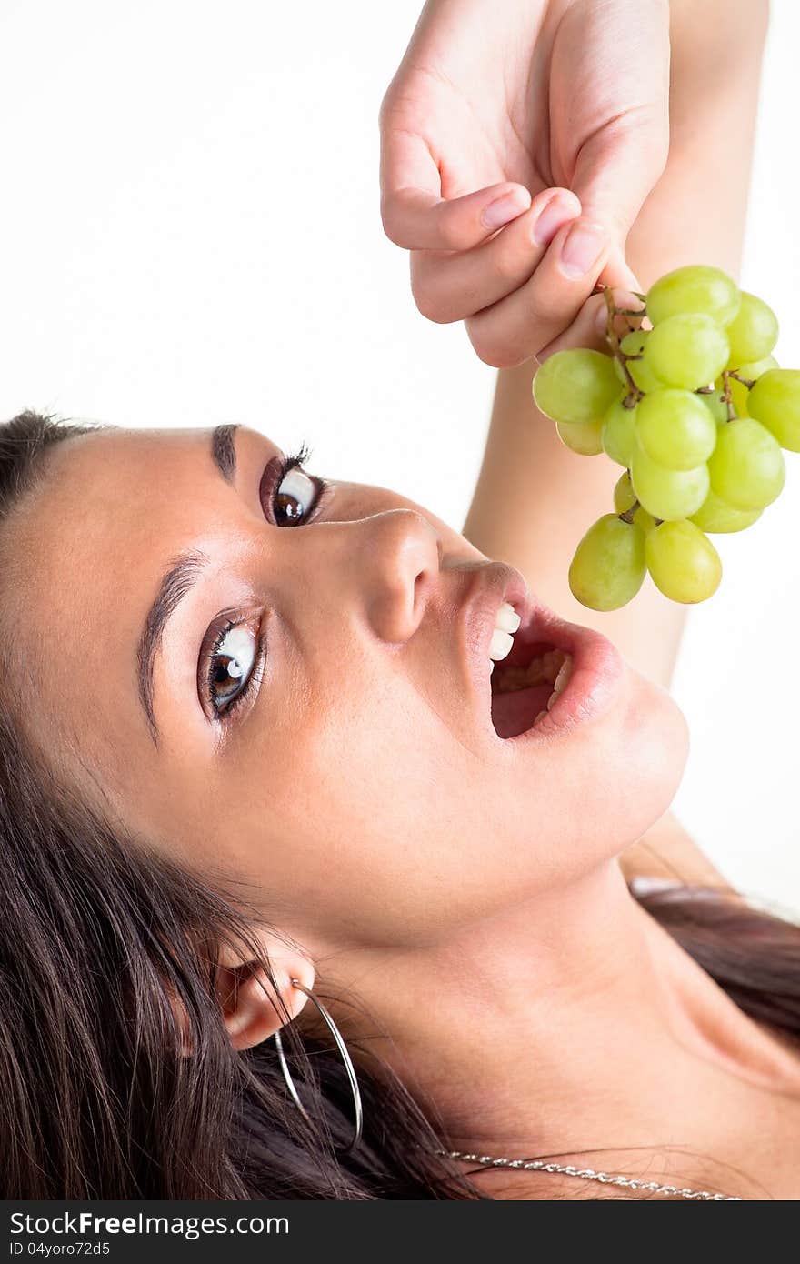 Grapes were chosen to go to the mouth.